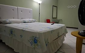 Quarto Domiciliar Em Antares Maceio